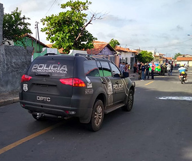 Suspeito de assalto é morto a facadas após luta corporal