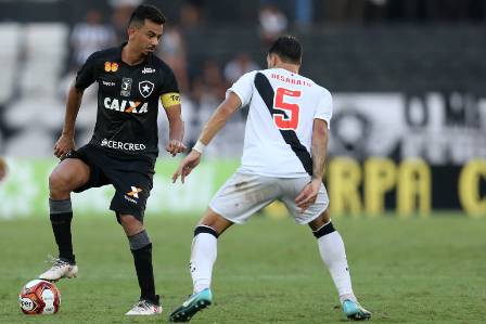 Vasco e Botafogo abrem semifinais da Taça Rio em clima de rivalidade