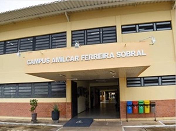 UFPI abre processo seletivo para professor substituto em Floriano