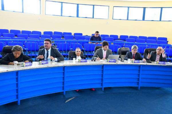 Sess&atilde;o dupla encerra primeira quinzena legislativa na C&acirc;mara de Floriano(Imagem:CMF)