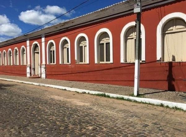 Secult e Governo do Estado iniciam proteção e reforma do "Terminal Turístico" em Floriano