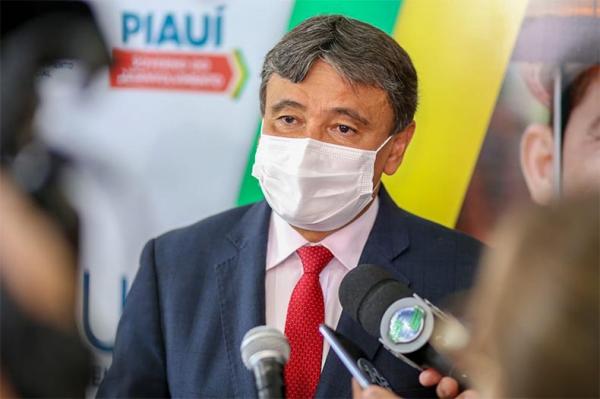 "Continuem se protegendo", diz W. Dias sobre a proximidade da vacina