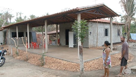 Famílias afetadas em incêndios no PI agradecem reconstruções de casas
