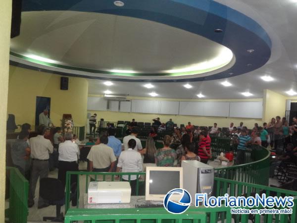 Corpo do ex-vereador Pedro Holanda foi velado na Câmara Municipal de Floriano. (Imagem:FlorianoNews)