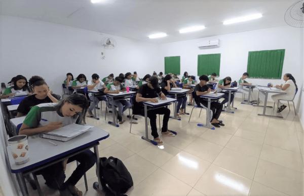 Seduc mobiliza mais de 100 mil estudantes para Simulado Saeb de Língua Portuguesa e Matemática