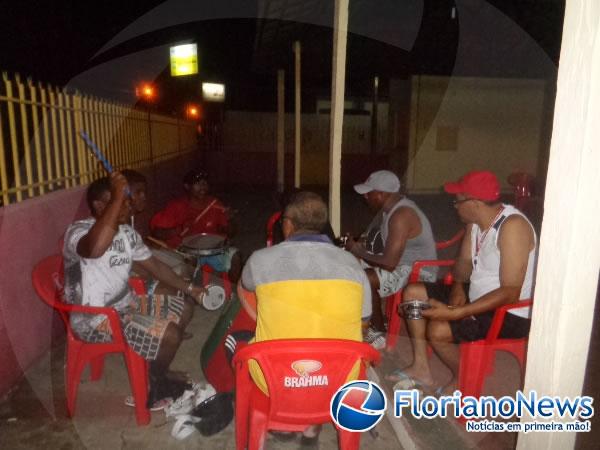 Gavi&otilde;es da Fiel lan&ccedil;a samba enredo para homenagear o Rep&oacute;rter Amarelinho.(Imagem:FlorianoNews)
