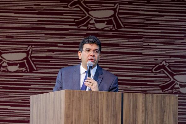 Rafael Fonteles anuncia novo concurso da PM e promove mais de 150 policiais civis no Piauí