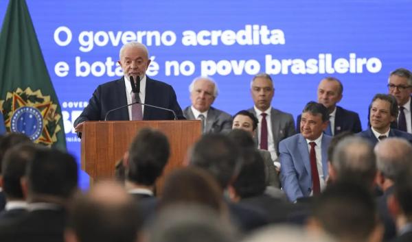 Governo facilita crédito e renegocia dívidas de pequenos negócios