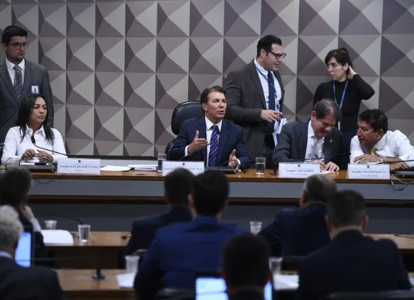 Em poucas horas, CPI dos atos golpistas tem bombardeio de requerimentos