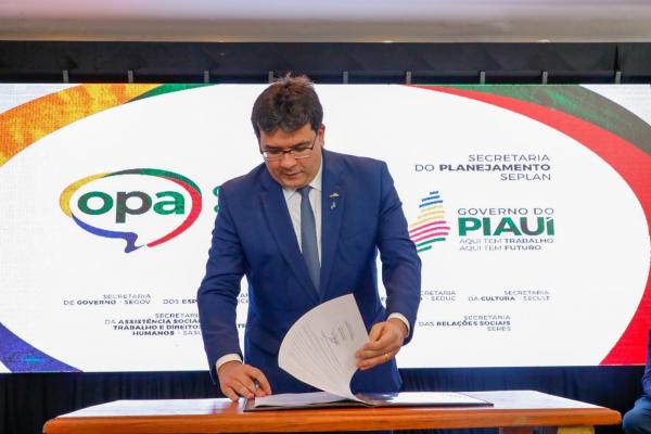 Governador assina ordens de serviço para início de obras do Orçamento Participativo Digital
