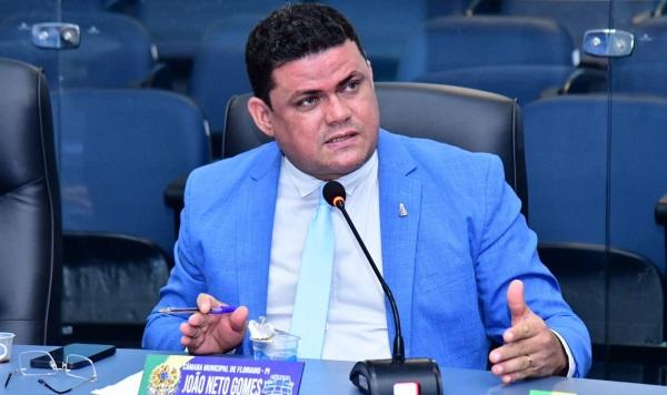 Vereador João Neto anuncia a regularização fundiária para 500 famílias florianenses