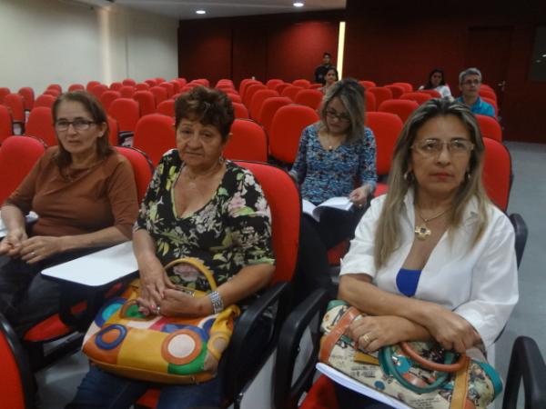 Semin&aacute;rio aborda viol&ecirc;ncia contra mulheres em Floriano.(Imagem:FlorianoNews)