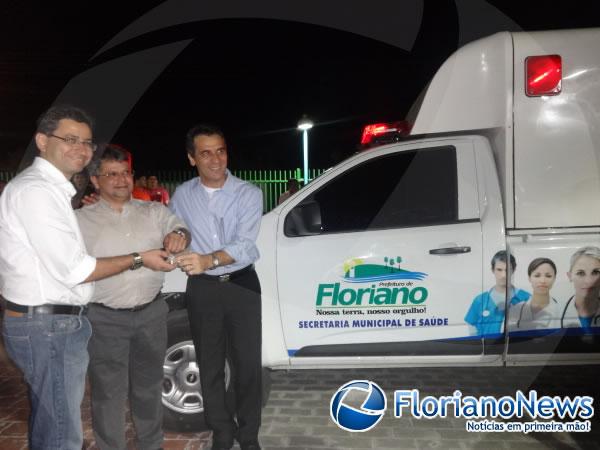 Secretario de Sa&uacute;de Bigmam Barbosa, Deputado estadual Gustavo Neiva e Prefeito Gilberto J&uacute;nior.(Imagem:FlorianoNews)