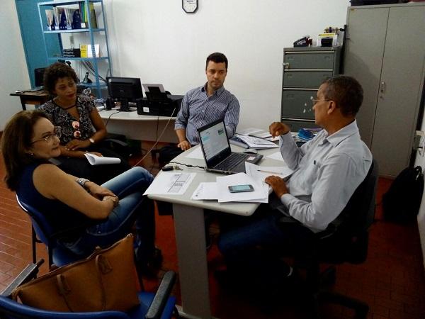 Grupo de trabalho elabora documento para Câmara Municipal de Floriano