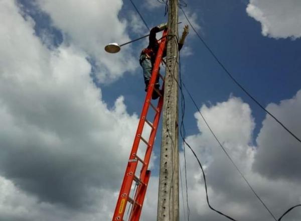 Iniciado o serviço de melhoria no sistema de iluminação de Barão de Grajaú