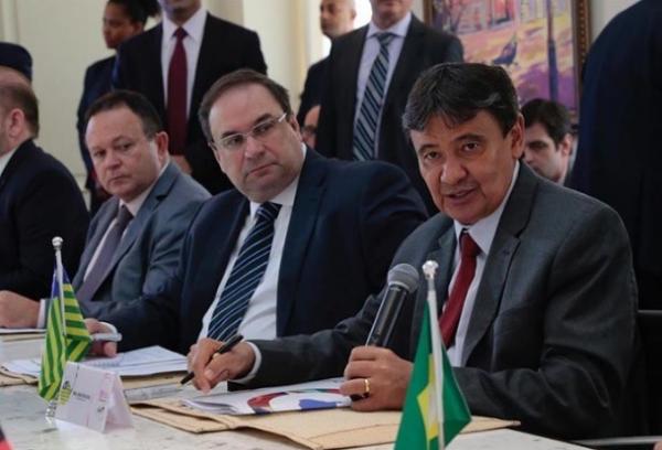 Governadores do Nordeste criticam posse de arma e lembram tragédia de Suzano