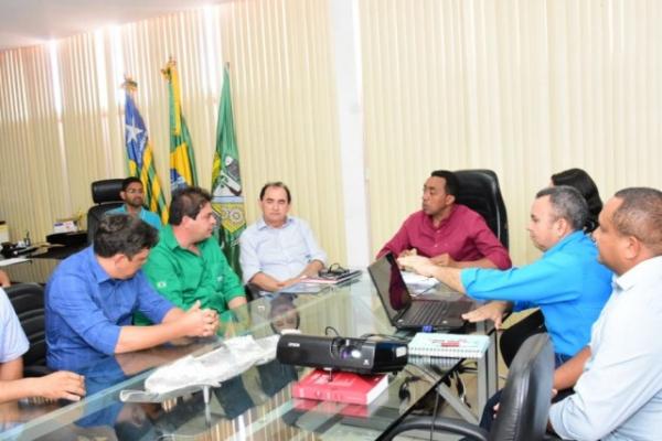 Reunião aborda reabertura da Biodiesel em Floriano