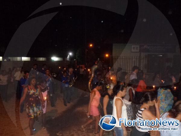 Prociss&atilde;o e missa encerraram festejo de Santa Rita de C&aacute;ssia em Floriano.(Imagem:FlorianoNews)