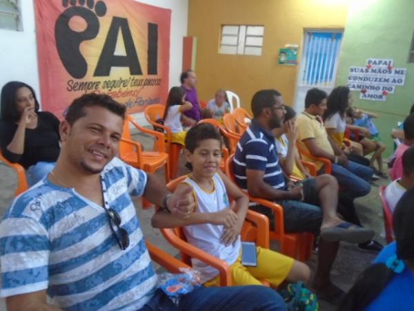 Escola Mega de Floriano oferece coquetel em homenagem ao Dia dos Pais