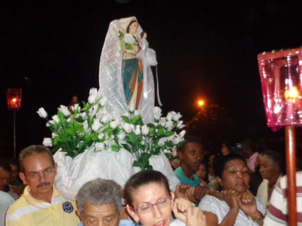 Fieis acompanham encerramento dos festejos de Nossa Senhora de Nazar&eacute;.(Imagem:FlorianoNews)