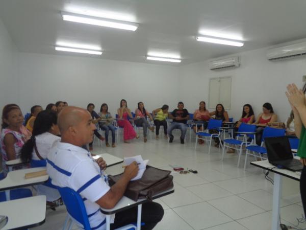 Floriano sedia capacitação do Projeto QualiSUS
