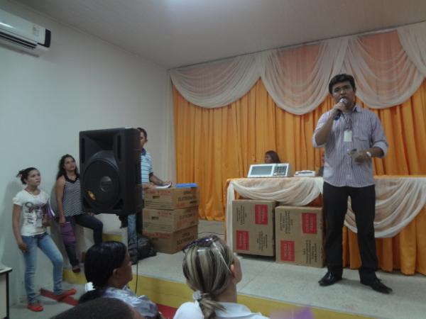 Justi&ccedil;a Eleitoral realizou treinamento com mes&aacute;rios de Bar&atilde;o de Graja&uacute;.(Imagem:FlorianoNews)