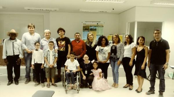 Sarau literário do SESC reúne escritores, poetas e cordelistas em Floriano
