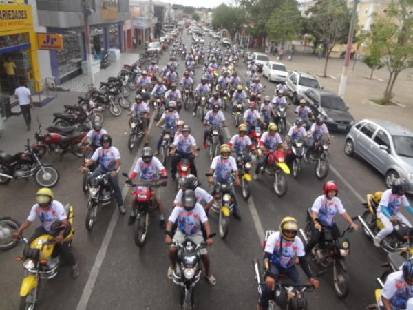 Concession&aacute;ria Honda comemorou o Dia do Motociclista.(Imagem:FlorianoNews)