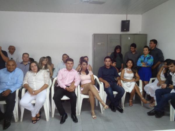 Casamento comunit&aacute;rio oficializa uni&atilde;o de 20 casais no F&oacute;rum de Floriano.(Imagem:FlorianoNews)