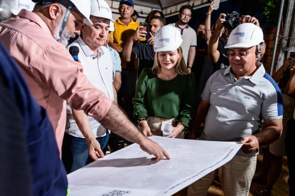 Águas do Piauí entrega reservatório de 30 mil litros e resolve problema histórico de abastecimento no Cajueiro II, em Floriano(Imagem:Ascom)