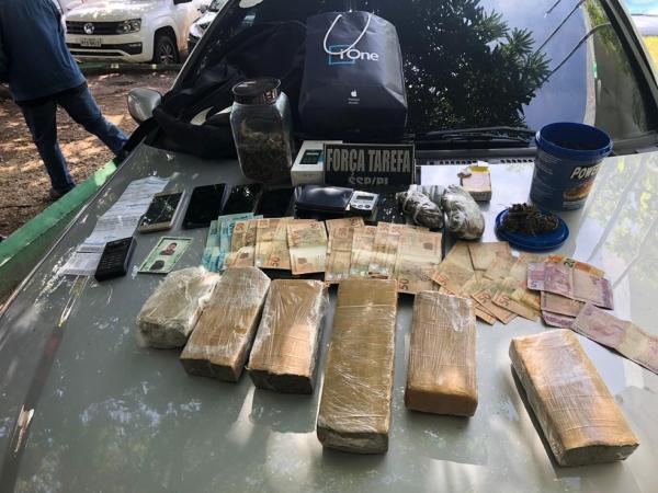 Polícia apreende quase 7kg de maconha e prende universitários suspeitos de tráfico em Teresina