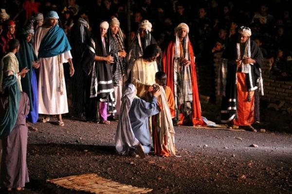 Espetáculo da Paixão de Cristo emociona milhares de fiéis em Floriano