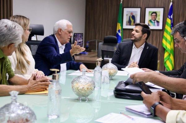 Themístocles Filho e secretário de Educação falam sobre sede dos novos IFPIs