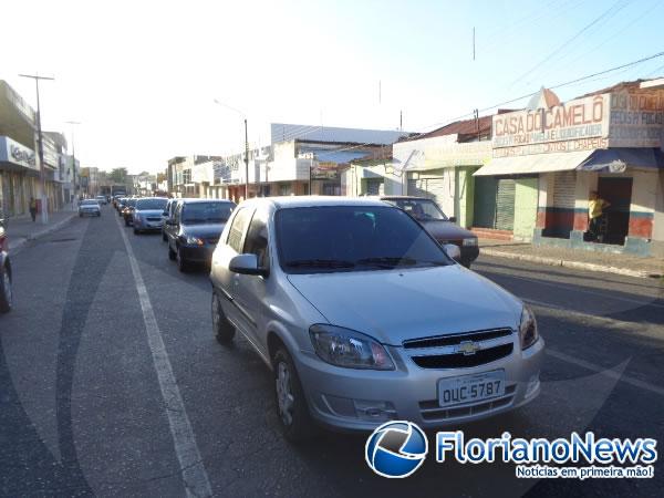Carreata e prociss&atilde;o marcam encerramento dos festejos de S&atilde;o Crist&oacute;v&atilde;o em Floriano.(Imagem:FlorianoNews)