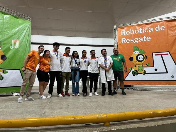 Estudantes do Liceu Parnaibano conquistam ouro na etapa regional da Olimpíada Brasileira de Robótica