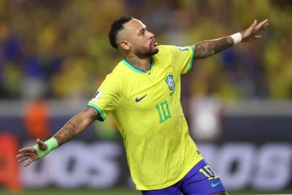 Entenda por que controle de carga de Neymar no Santos não convenceu Ancelotti e dificulta convocação