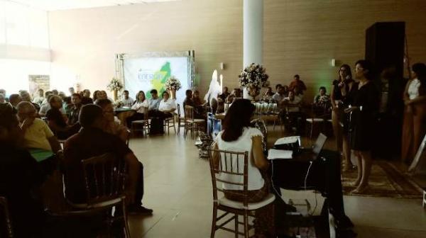 Rep&oacute;rter Amarelinho recebe homenagem em solenidade de aniversario da Eletrobr&aacute;s(Imagem:FlorianoNews)