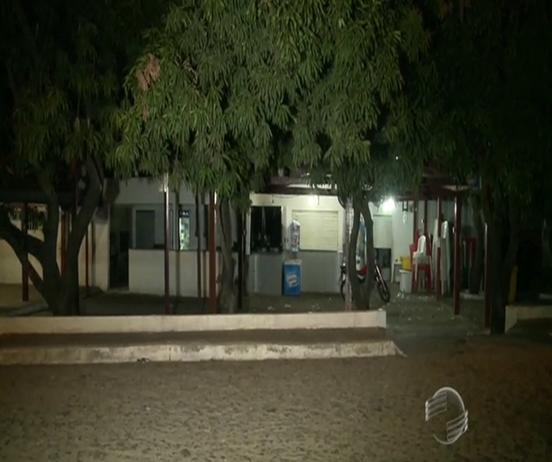 Vigia é baleado durante troca de tiros em restaurante na Zona Sul de Teresina