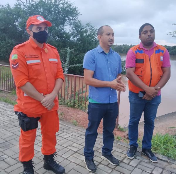Sargento M&aacute;rcio, Marcony Alysson e Pablo(Imagem:FlorianoNews)