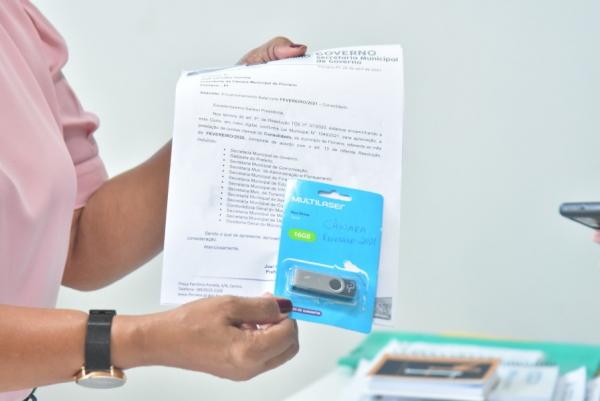 Floriano realiza primeira prestação de contas digital ao Poder Legislativo