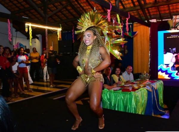 Pedro Henrique e Samara Martins são coroados Rei e Rainha do Carnaval 2026 em Floriano(Imagem:Secom)