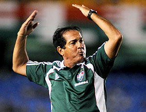 Muricy lamenta o fechamento do Maracanã: 'Vai prejudicar'
