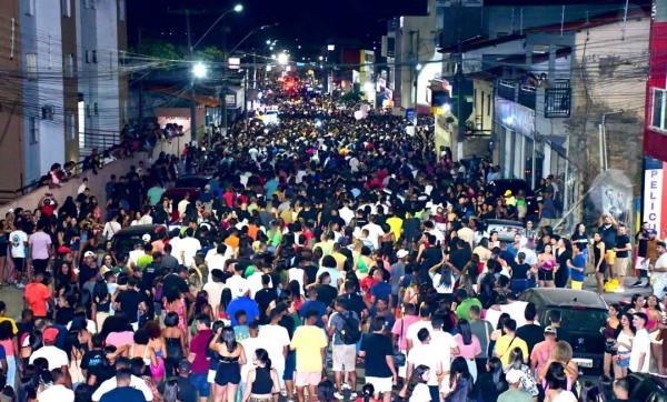 128 anos de Floriano s&atilde;o celebrados com shows e arrast&atilde;o(Imagem:Reprodu&ccedil;&atilde;o/Instagram)