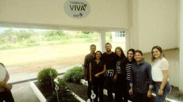FAESF inaugura Farm&aacute;cia Viva de medicamentos fitoter&aacute;picos.(Imagem:FlorianoNews)