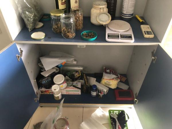 Advogado é preso em mansão com estufas para cultivo de maconha na Zona Leste de Teresina
