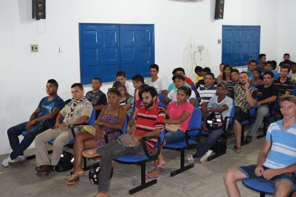 Trinta candidatos s&atilde;o selecionados para os testes finais da Brigada de Inc&ecirc;ndio.(Imagem:Waldemir Miranda)