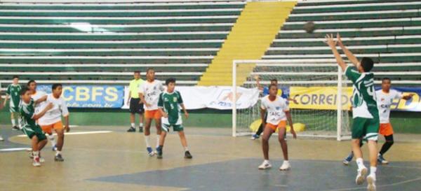 Caic (branco) e Sinopse (verde) s&atilde;o os representantes.(Imagem: Fl&aacute;vio Meireles/GLOBOESPORTE.COM)