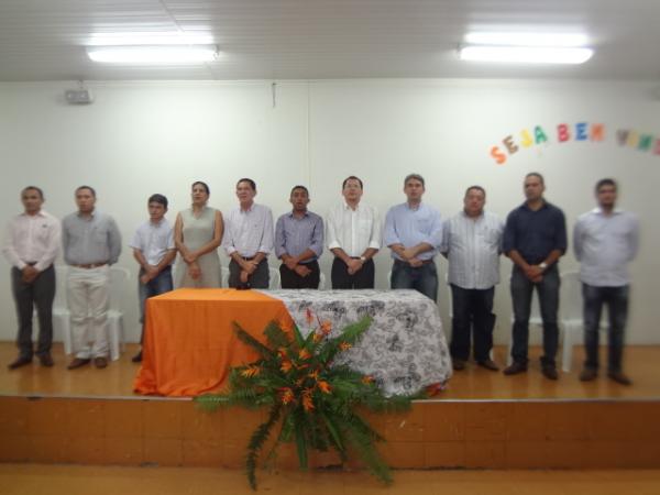 Aprovados no Concurso P&uacute;blico tomam posse em Floriano.(Imagem:FlorianoNews)