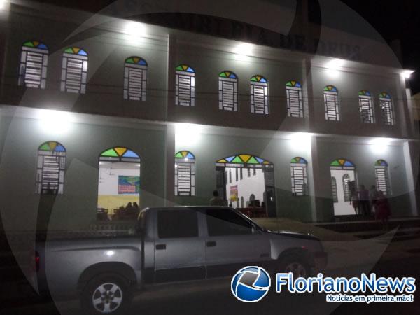 Igrejas de Floriano e Bar&atilde;o realizaram missas e cultos para saudar o Ano Novo. (Imagem:FlorianoNews)