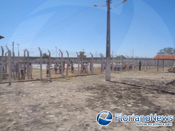 Internos da Penitenciária Gonçalo de Castro Lima participam de atividades sociais